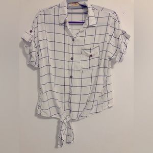 Grid Pattern Tie-Front Top